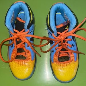 NEXT TO NEW ADIDAS MI Ortholite Mid Sneakers for Children. HIGHTOPS